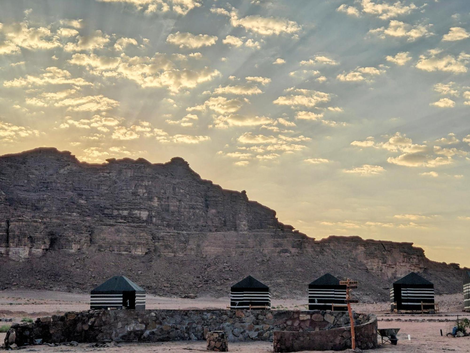 Wadi Rum Camp & Jeep Tour ภายนอก รูปภาพ