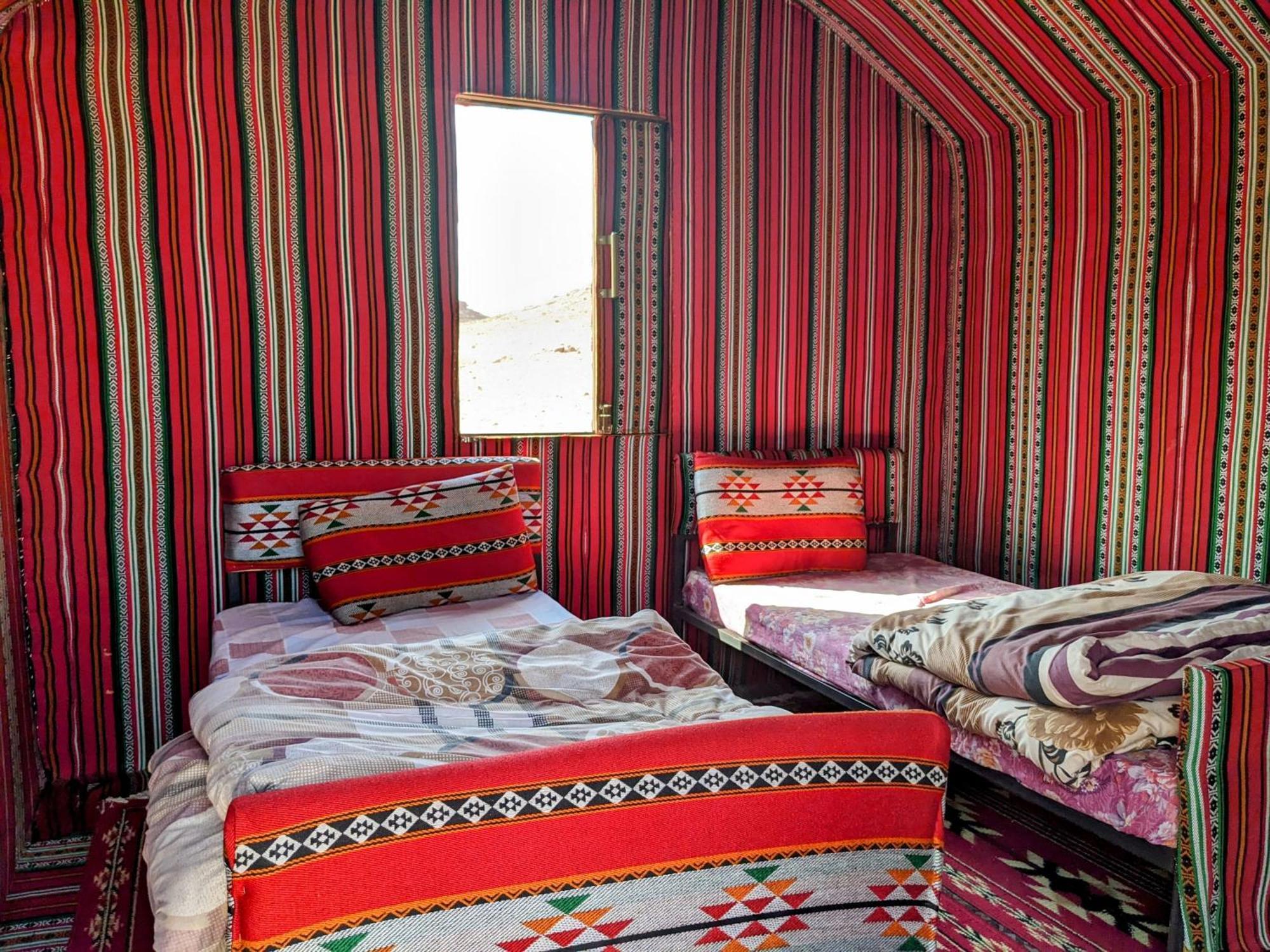 Wadi Rum Camp & Jeep Tour ภายนอก รูปภาพ